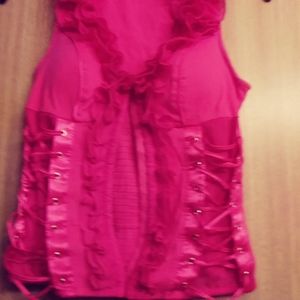 Pink ruffled clasp top